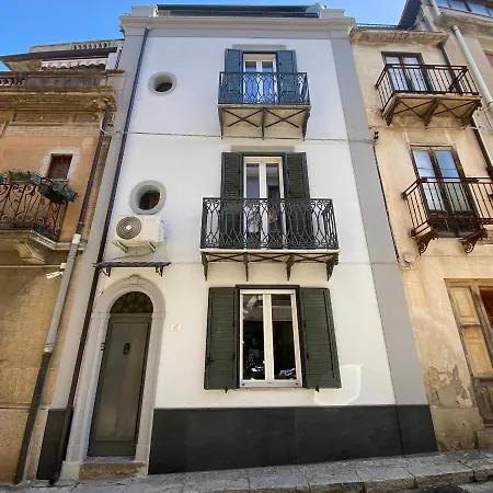 Casa Semesterbostad Scilla