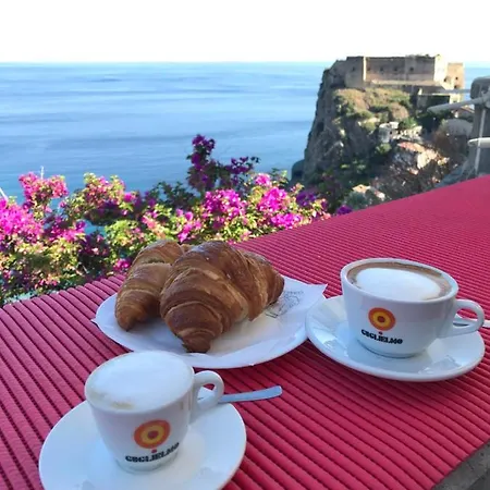 Casa * Scilla